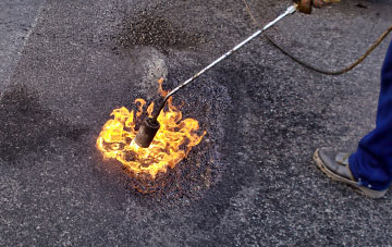 Llandilo Yr Ynys flat roofing repairs